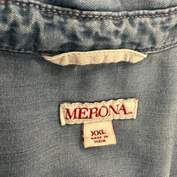 Women's Denim Sleeveless Summer Shirt - Picture 3 of 5